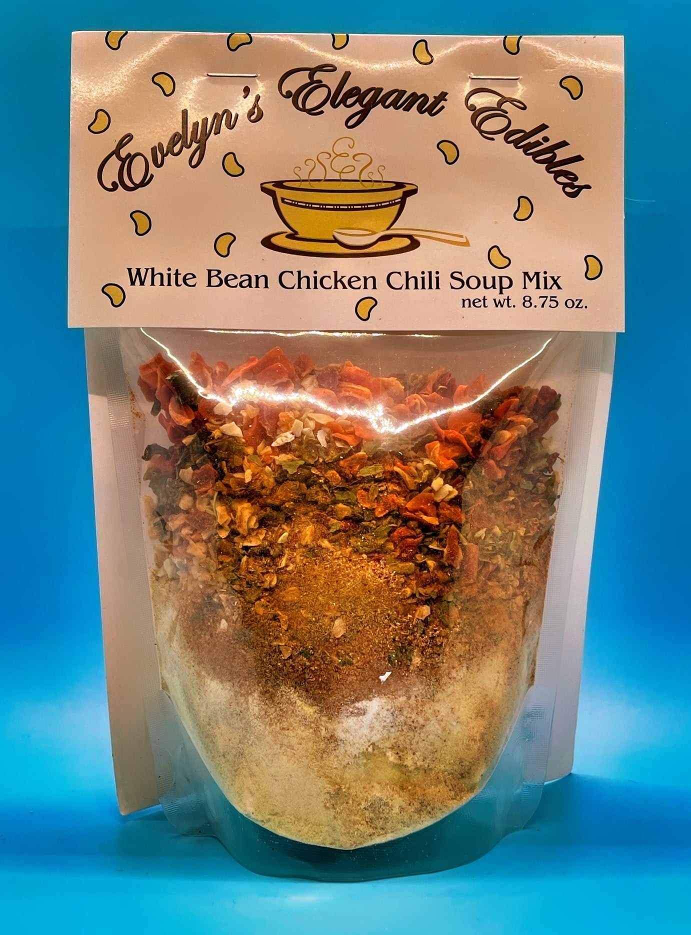 http://www.harvestarray.com/cdn/shop/products/WhiteBeanChickenChiliSoup.jpg?v=1632666853